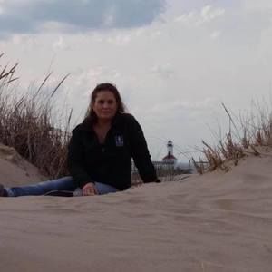 Meet your Posher, Cindy farris